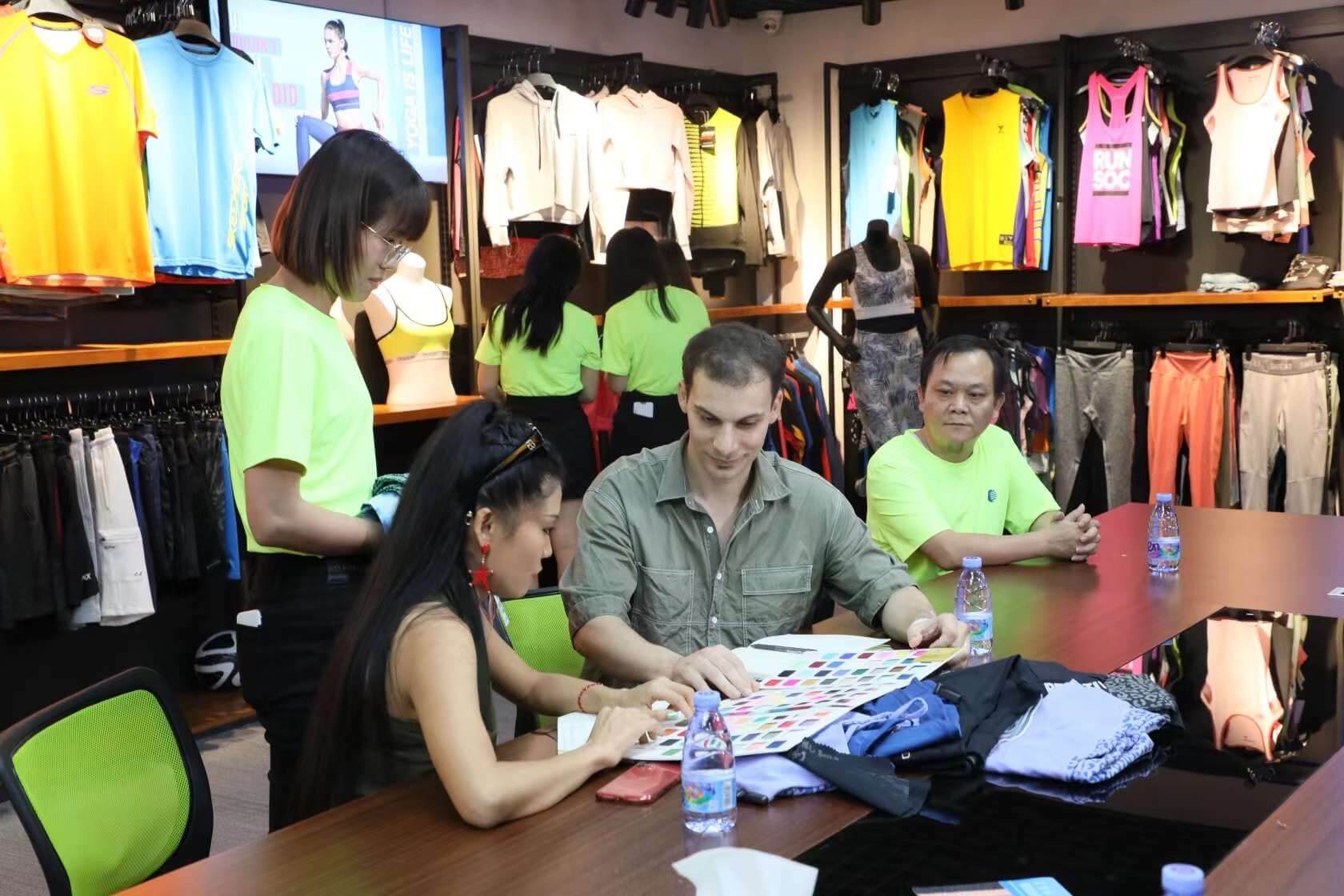 泉州市锐骏体育用品有限公司客人拜访